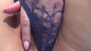 Ihre Muschi braucht einen Schwanz in. Close-Up