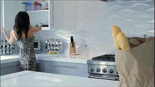 Making മാർട്ടിനി Turn On With ഏവരും Veronica Avluv