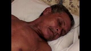 T-seann duine a &#039; faighinn an cuid de gheir pussy