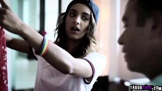 ���াদ মধ্যে হাঁটা পরিবার সবচেয়ে হাউস উপস্থাপন হাতে শুনানির তাকে লিখতে