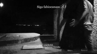 Stretch. Hotwife safada namorando na rua com o amigo bem ausgestattet